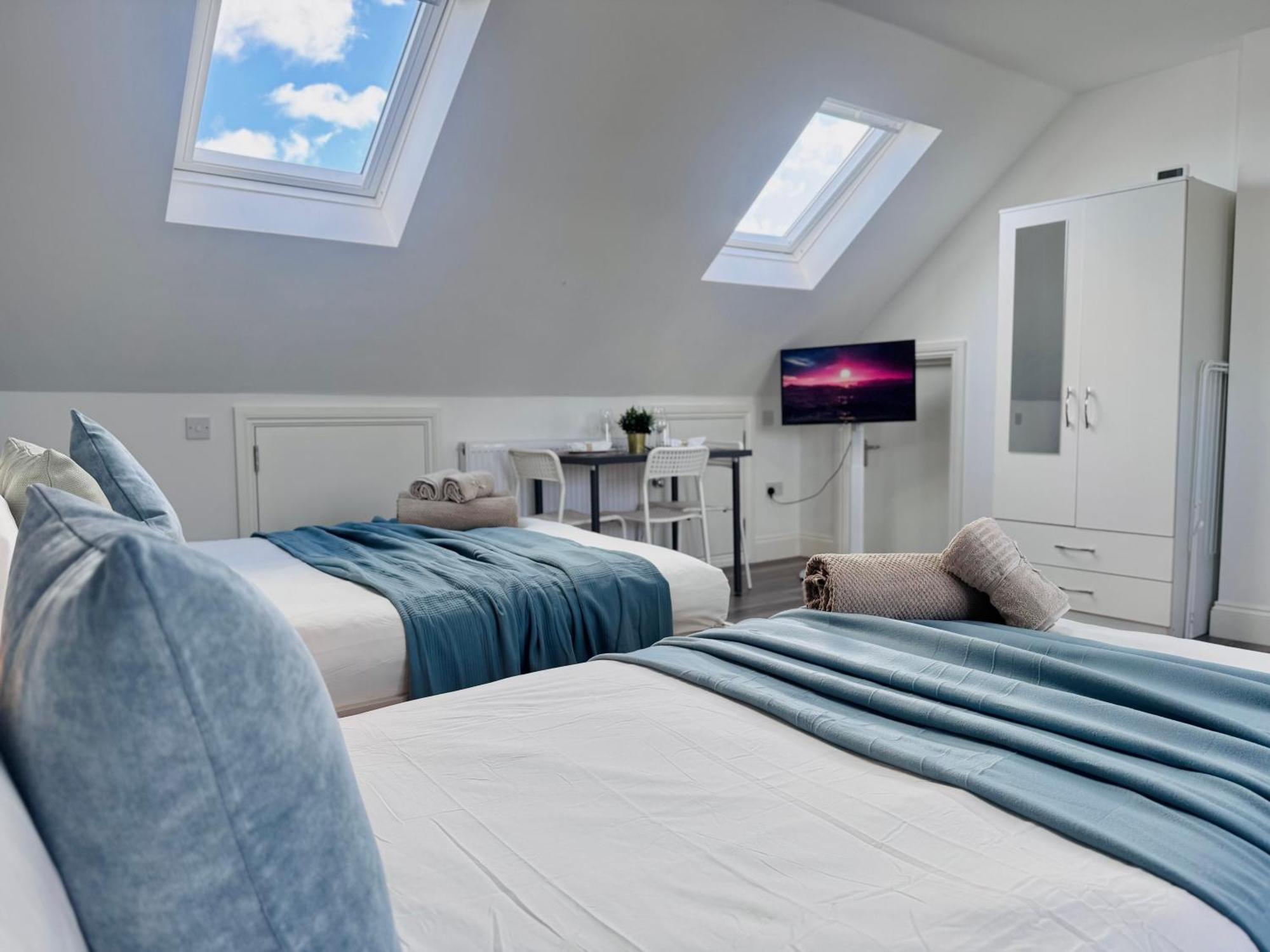 Bright Studio Loft 30Min To Central London Exterior photo