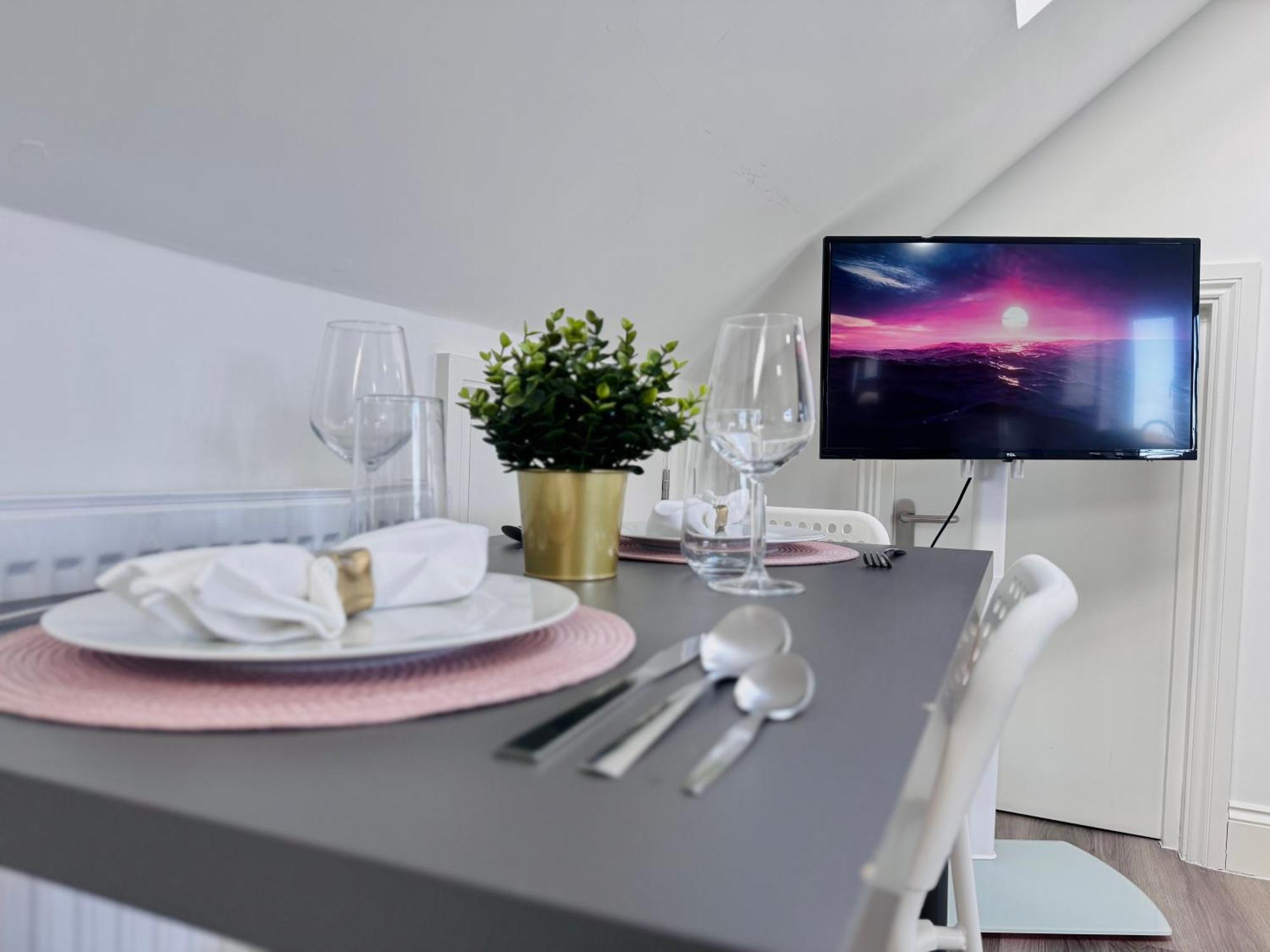 Bright Studio Loft 30Min To Central London Exterior photo